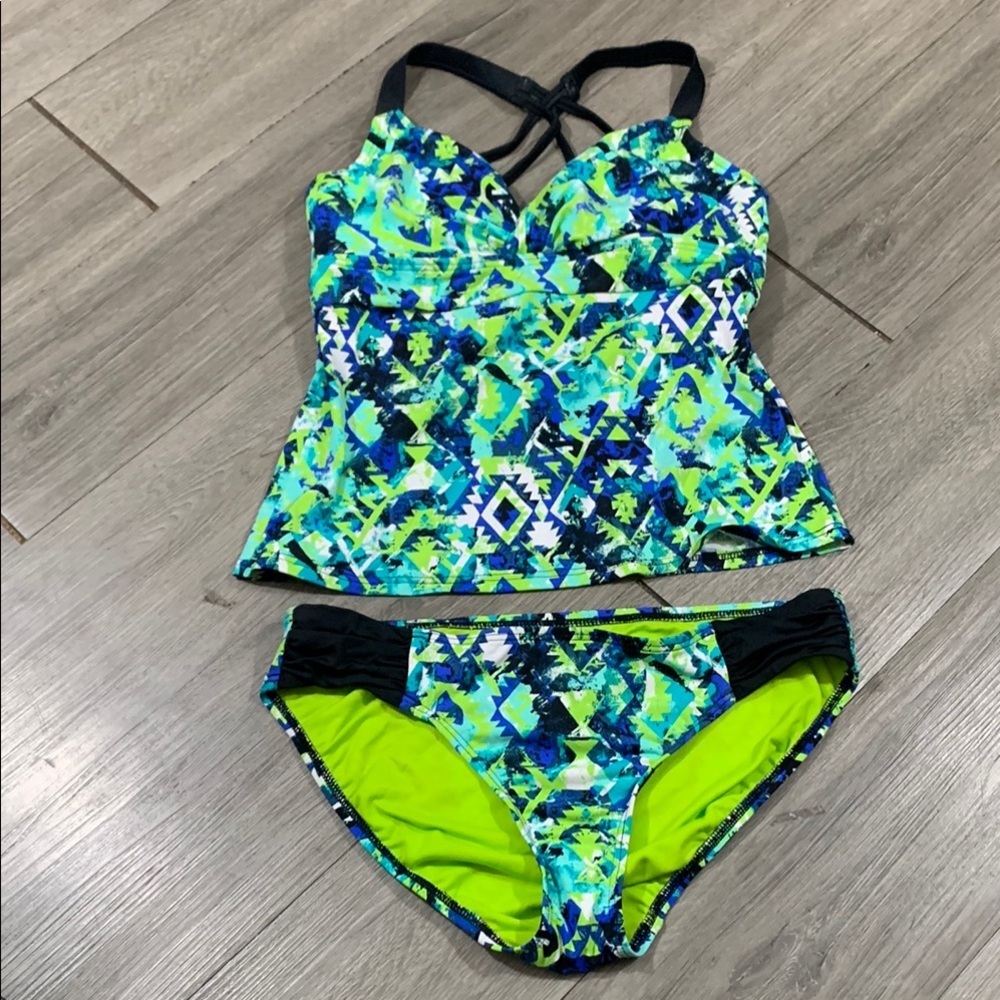 Title Nine Two Piece Geometric Royal Blue, Black, Green, Yellow Tankini size 32D